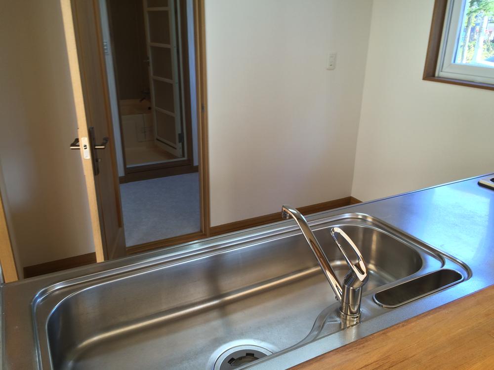 リフォーム済/4LDK+車庫/駐車3台可 リフォーム済/4LDK+車庫/駐車3台可