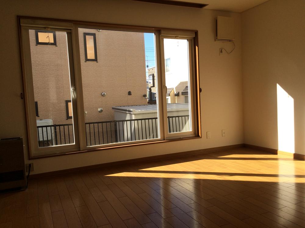 リフォーム済/4LDK+車庫/駐車3台可 リフォーム済/4LDK+車庫/駐車3台可